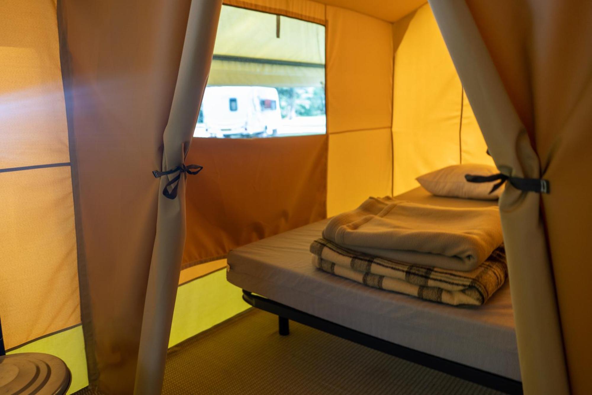 Camping Onlycamp Les Vailhes Lodeve Bilik gambar